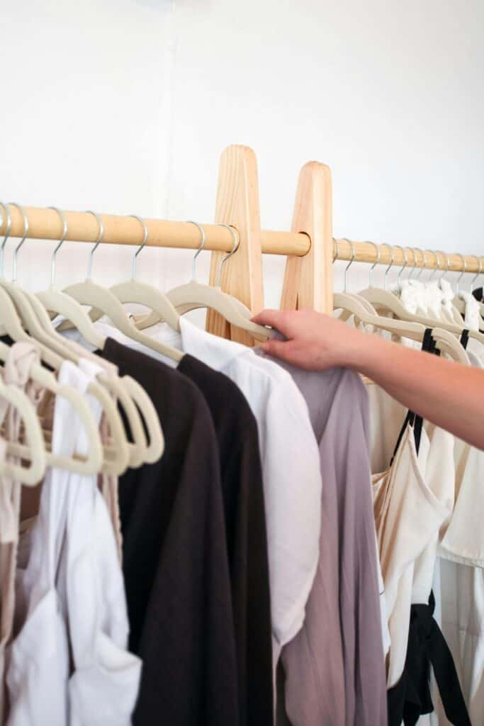 postpartum capsule wardrobe fall
